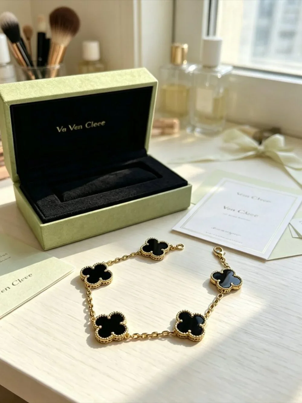 🖤Van Cleef & Arpels Black Bracelet